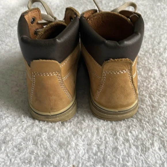 Boys Spring/Fall boots - Picture 3 of 5